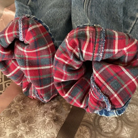 Eddie Bauer Fleece Lined Faded Classic Blue Denim Jeans with Minimal Distress30 - Picture 10 of 11